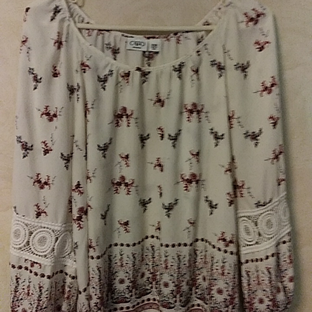Women's plus size blouse